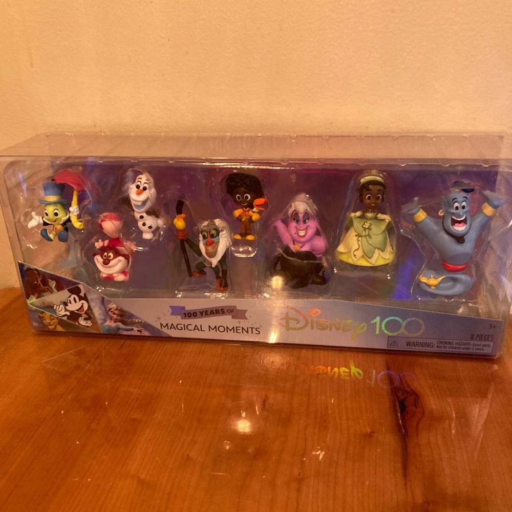 Disney Magical Moments 100th Special Edition  Magical Moments Figurine Set